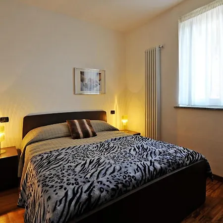 Apartment Sleeps 4 Pool T421274 Tremezzo