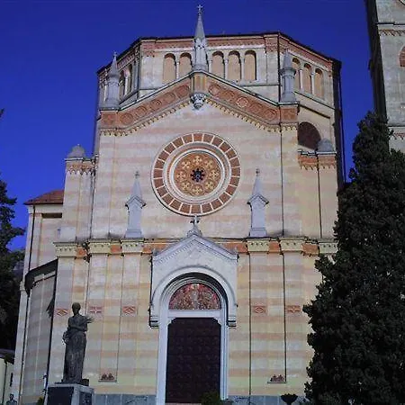 Apartment Sleeps 4 Pool T421274 Tremezzo